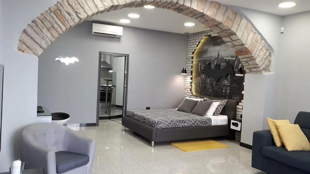 Batcave Διαμέρισμα Πούλα