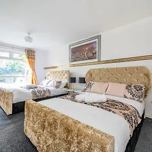 *c.sani* Setup For Your Relaxed & Amazing + Free Parking + Free Fast Wifi * Leeds (West Yorkshire)